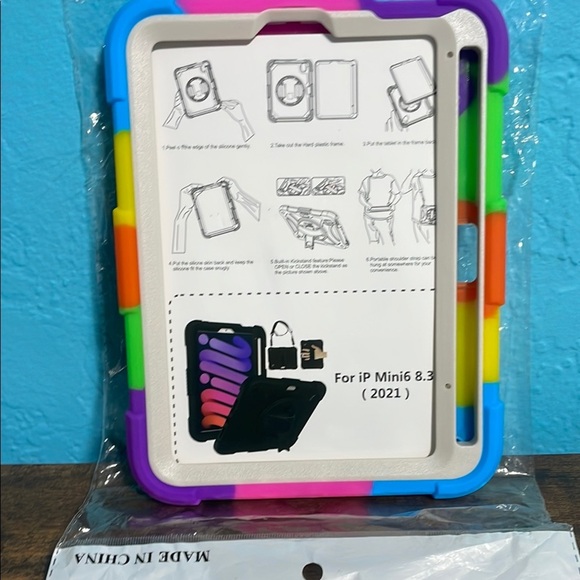 Colorful 8.3 inch iPad case - Picture 2 of 2